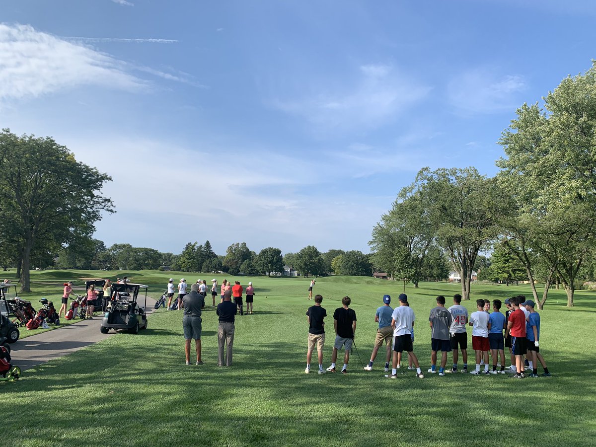 Kelly Kav on the tee in front of a huge gallery to kick off this MSL Tri.