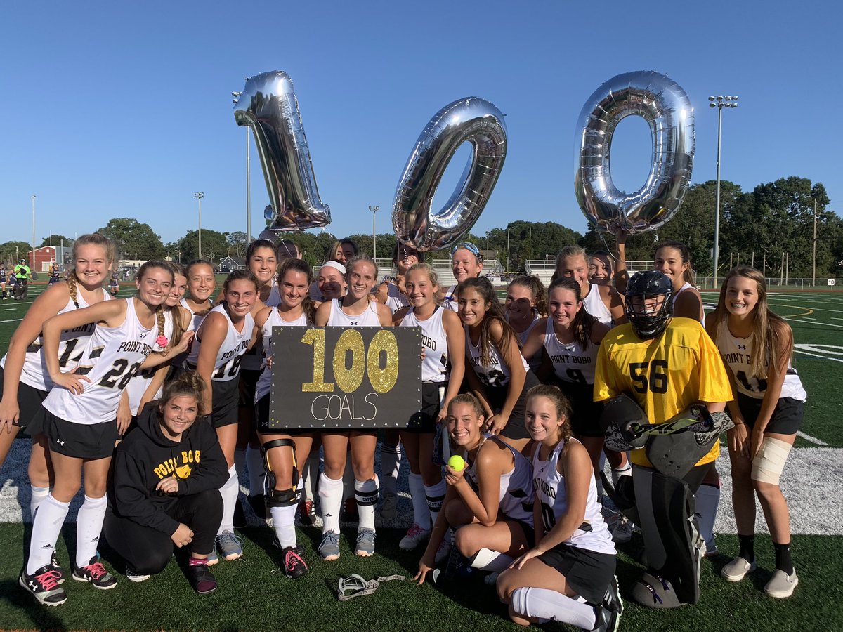 Congratulations to senior student athlete Jordan Carr on scoring her 💯 career goal. She is the 1st in program history to accomplish this feat!