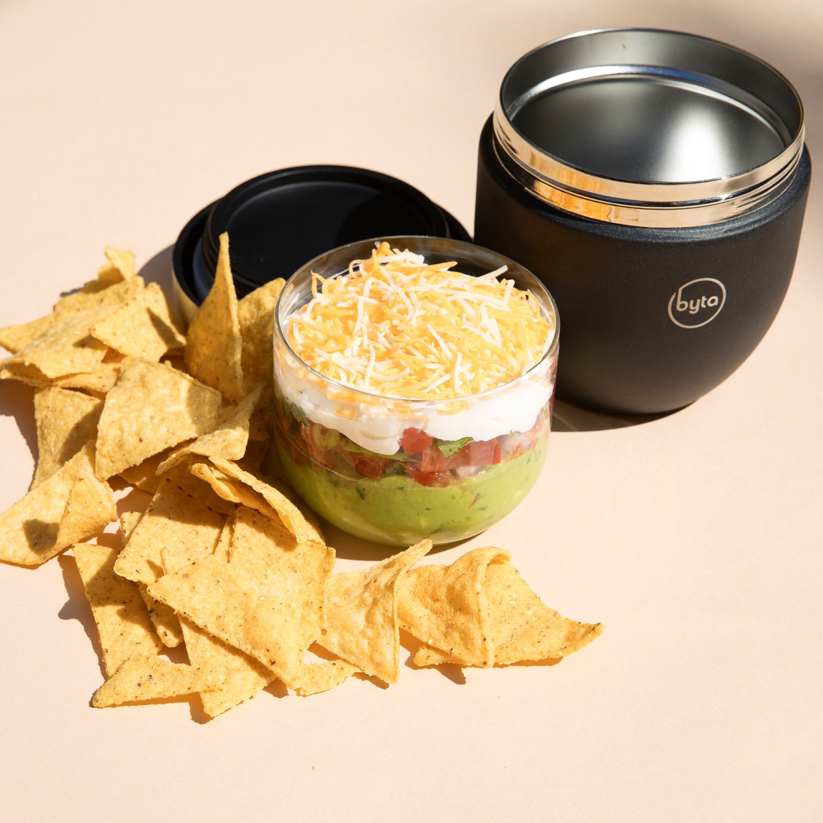 keep all 5 layers of your dip chilled and fresh ‘til your afternoon snack 👌 byta bites containers will hold your heat or keep your cool longer bit.ly/bytabites