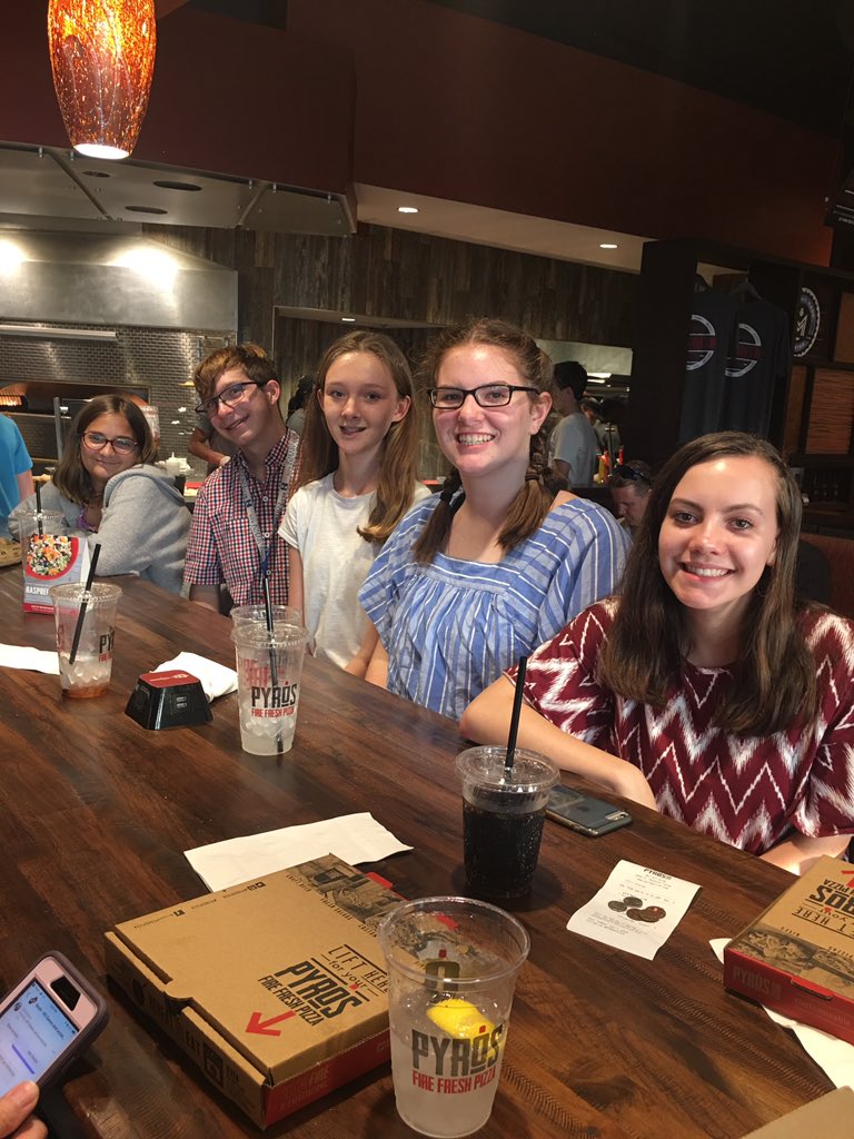 pennyr73's tweet photo. Some of the RCA choir grabbed dinner at Pyros and then attended the World Peace Concert hosted by Harding Academy. The concert showcased over 500 voices singing together.  It was an amazing concert! @RossvilleAcad #bethetiethatbinds #RCAlearns https://t.co/JFczp81b7q