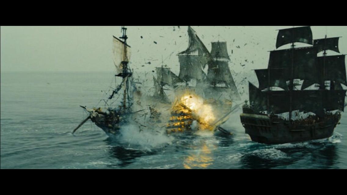 Пираты карибского моря бой. Корабль дейви джонса. Пираты карибского моря морской бой. Пираты карибского моря сражение. Пираты карибского моря: на краю света.