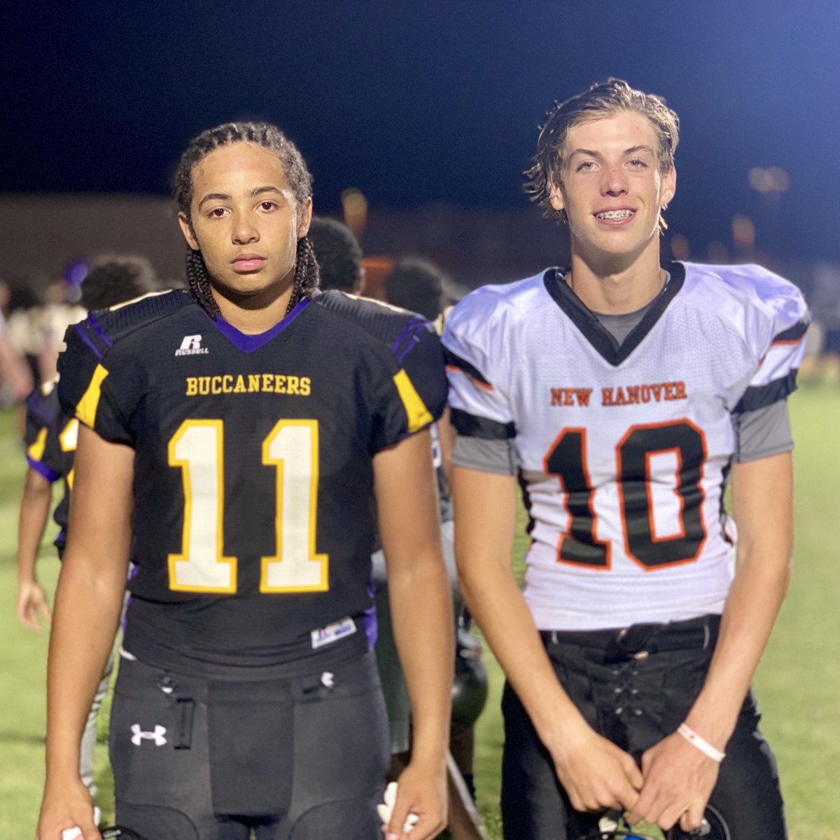 AliamAppler's tweet photo. Great game tonight against @jackbrittbucs tonight! This guy right here is a stud football player! 👀👀👀@EdwardsDymere is a 2023 Quarterback and hard to bring down!!! Great to meet you bro!  Good luck with the rest of your season! 🏈 @QBHitList @PlayBookAthlete @QBNation2023 🔸🔸 https://t.co/hB5tdHeO8C