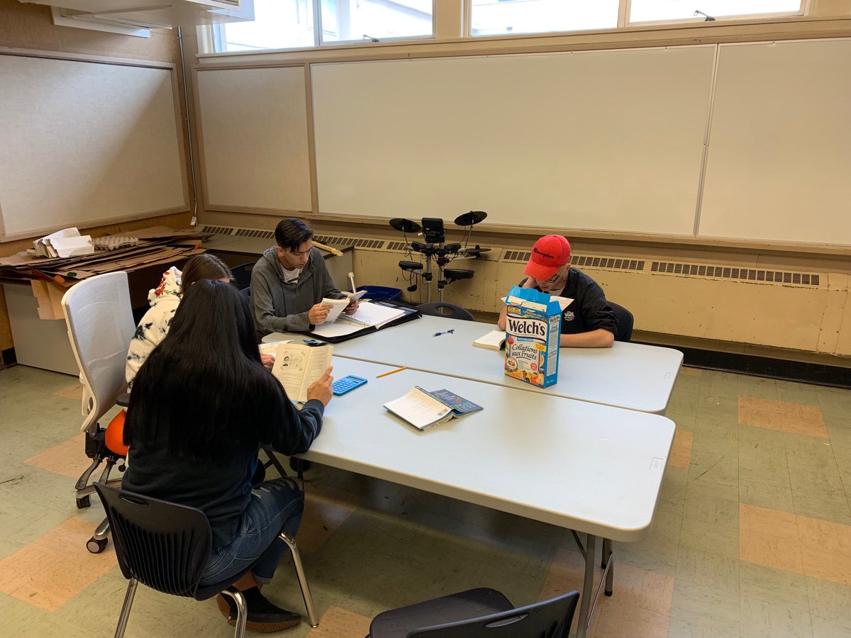 ⁦<a href="/LearningAltern1/">Learning Alternatives</a>⁩
Reading together creates a safe space to talk about complex and sometimes personal issues - warmed my heart when our amazing students volunteered to read aloud today (your voice becomes one with the authors’) 🔥❤️🔥❤️🔥❤️