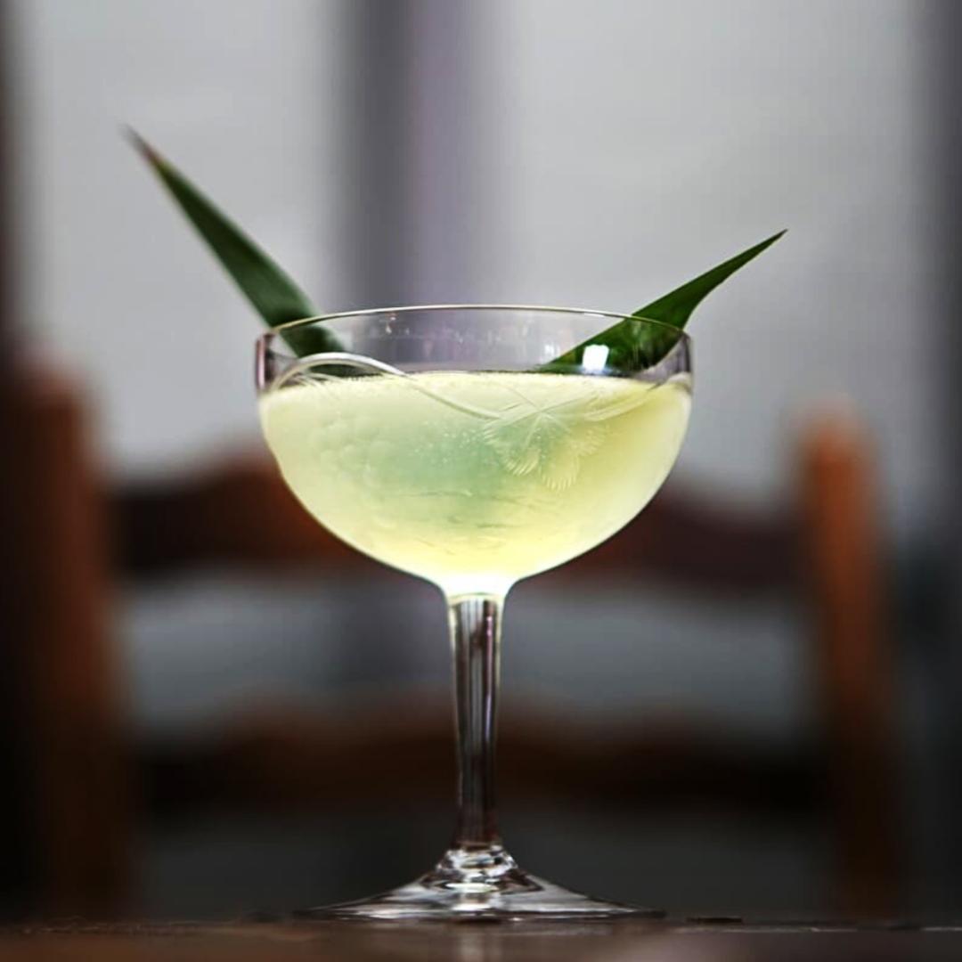 BacchusGroupCan's tweet photo. Feeling like today is a perfect day for a Dastardly Martini with @CaorunnGin! Find the recipe here: https://t.co/yXpMUGpDxJ; Shake one up; and let us know what you think!
#ScottishGin #Foraged #Gin #GinAndT #Cocktail #ThirstyThursday #BCBartender #YVRBartender #YYCBartender https://t.co/OIWvrMbueK