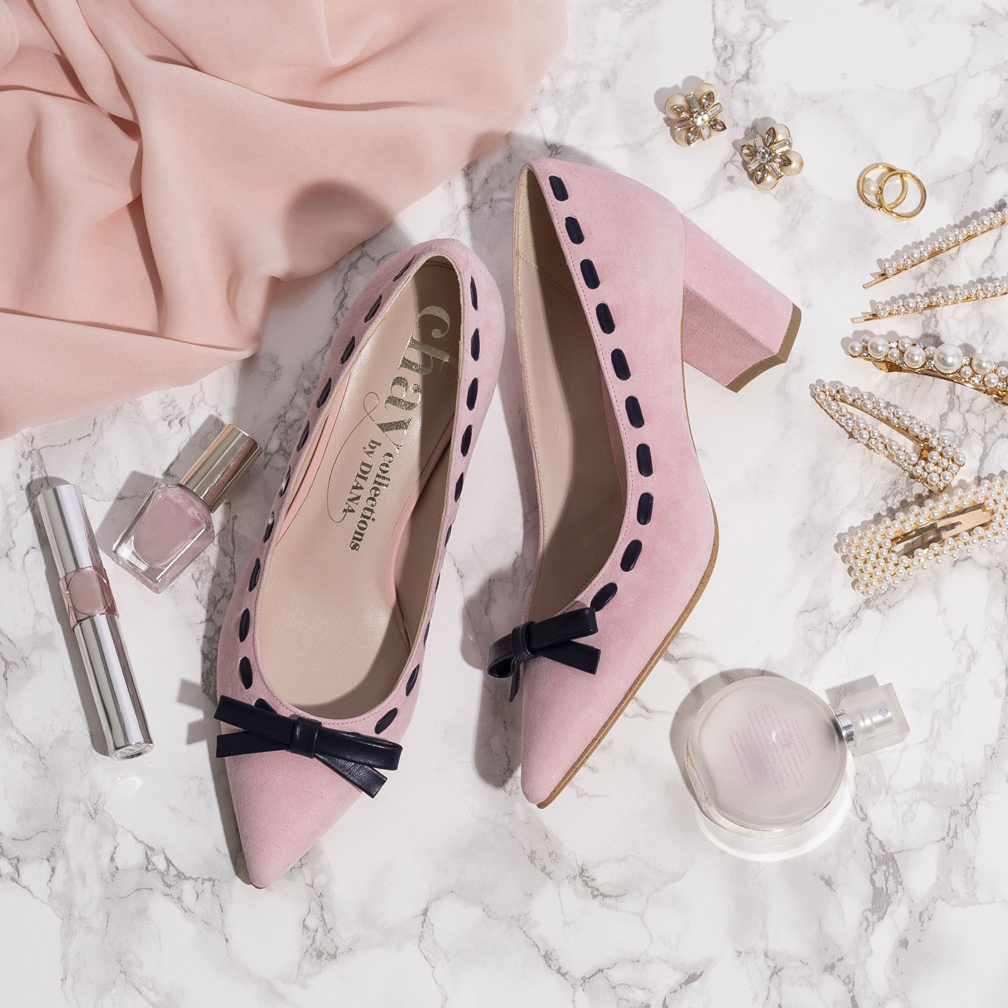 ダイアナ DIANA chayコラボ ピンクエナメル ビジュー 22.5 新品 【公式