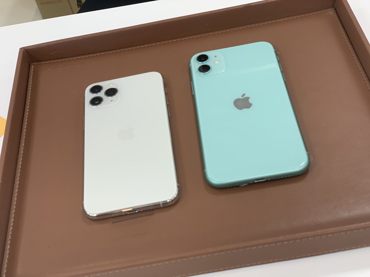 よしお 一括0で2台ゲット Wwww Iphone 11pro シルバーww Iphone 11 グリーンww 0円おいしいわあー やっぱ Mnpやね Iphone11pro Mnp