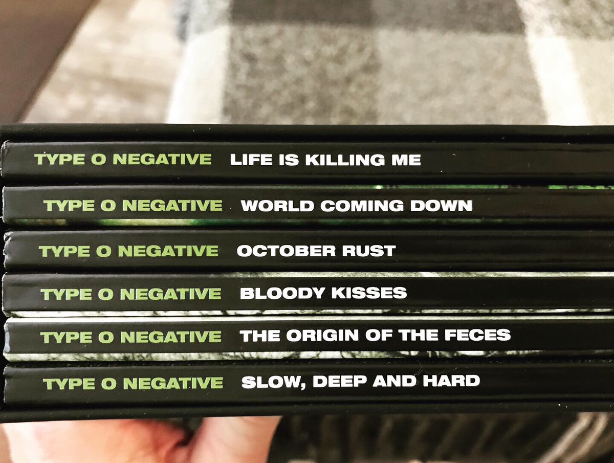 evilive7's tweet photo. So much Type O Negative!! Super excited that this Box Set showed up today!

#typeonegative #nonemorenegative https://t.co/dAGJN9O7Bh