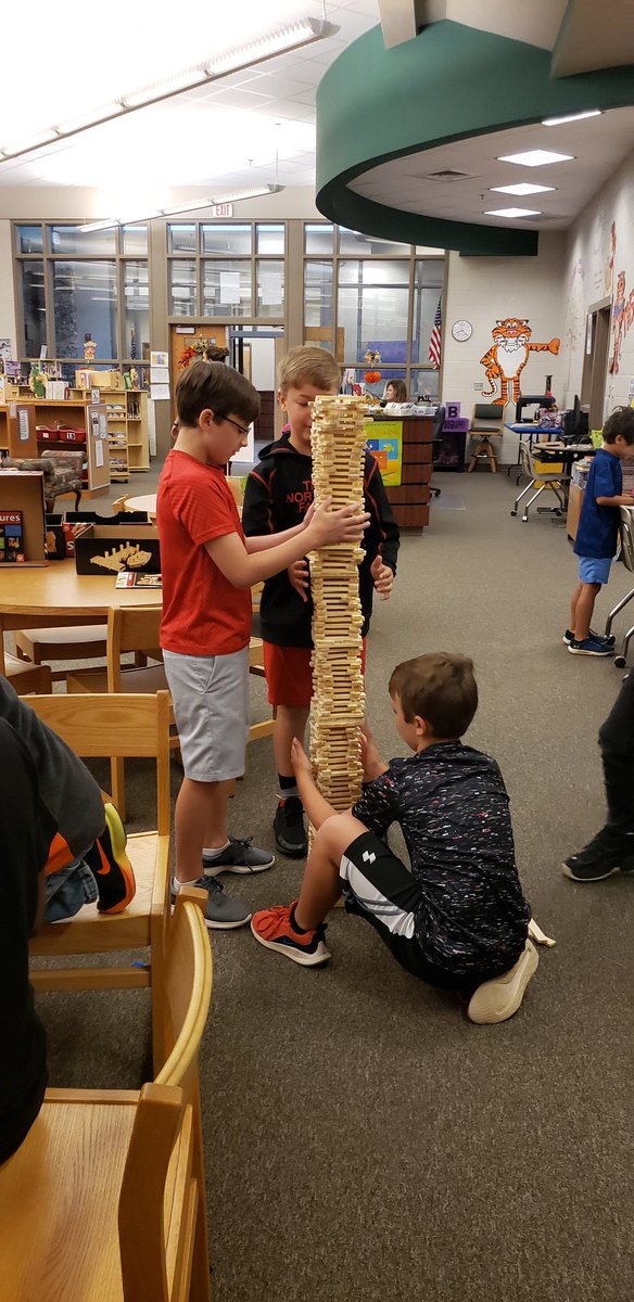 twesmediacenter's tweet image. Just a few #MakerMorning creations from today
#makerspace
#mediacenter