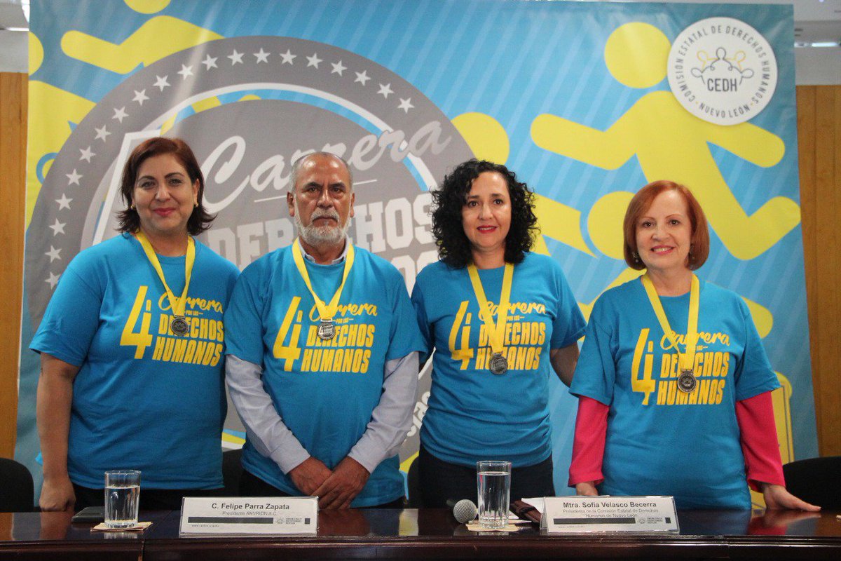 sofiavel's tweet photo. Faltan pocos dias para el #4FEST por los #derechos humanos de la #CEDH. Aún están a tiempo de inscribirse a la 4a.carrera, será el 6 de octubre a las 8:00 horas en el circuito de la macroplaza. Inscríbete https://t.co/ydDpCL2EBr https://t.co/3htX1gOAC4