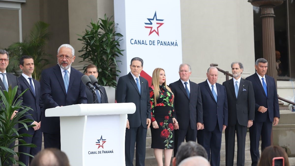 rpi's tweet photo. Congratulations to Dr. Ricaurte Vásquez Morales, M.S. ’77, Ph.D. ‘79, 
who was recently sworn in as the new administrator of the Panama Canal. Read more: https://t.co/1xOWdqkOhn @thepanamacanal @RPILally https://t.co/Njmwy0BSe5