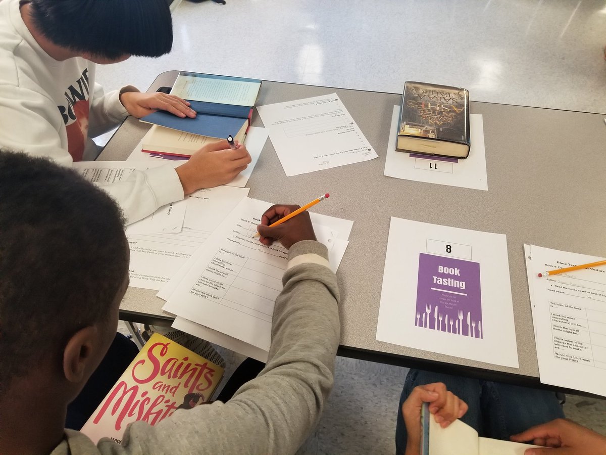 Sarah Hohlfeld tweet media