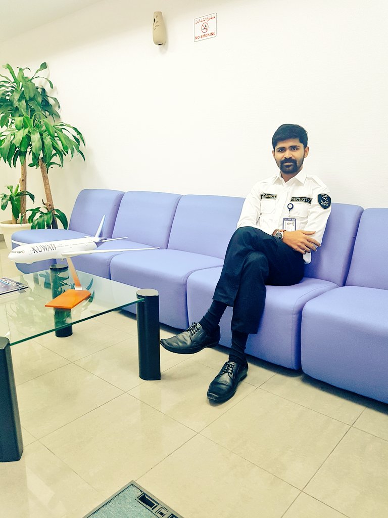 _ViKkI_03's tweet image. #FlightSecurity #Airlinelove #❤❤