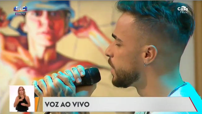 RuiToMars's tweet photo. Ah pois é...o meu tuga @diogopicarra n��o faz playback...#ProgramaDaCristina #Coração 🔥💚 https://t.co/fpp2EJgBv8