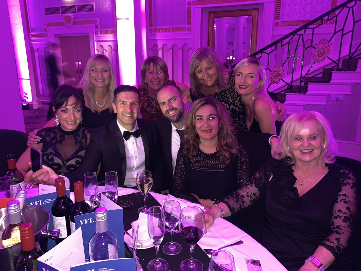 br345b3ck's tweet photo. @Clarke2Helen @BrewsterPtnrs @PullichC @karenmurphy1234 @ada_spahiu Lovely evening with fine dining and fine company. #lbdo #awards https://t.co/lFrubgDgn6