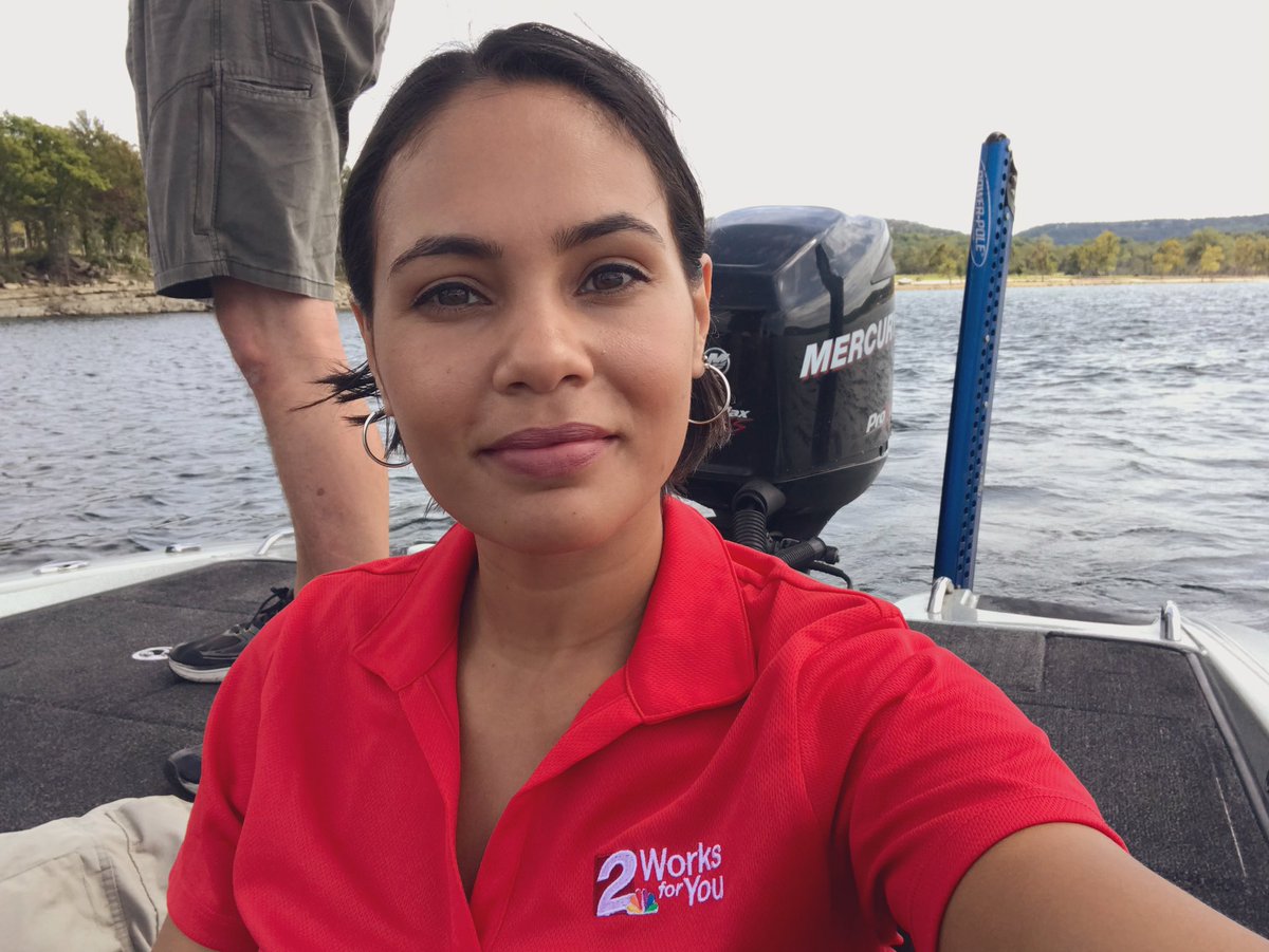 Sierra_P_news's tweet photo. It was a nice workday today 😎🎣The top 75 anglers in the world compete in the 2019 @bassmaster elite at Tenkiller Lake in Cookson, through Sunday. #BassElite #bassfishing #BASS2019 @KJRH2HD https://t.co/faeOjpRxcv