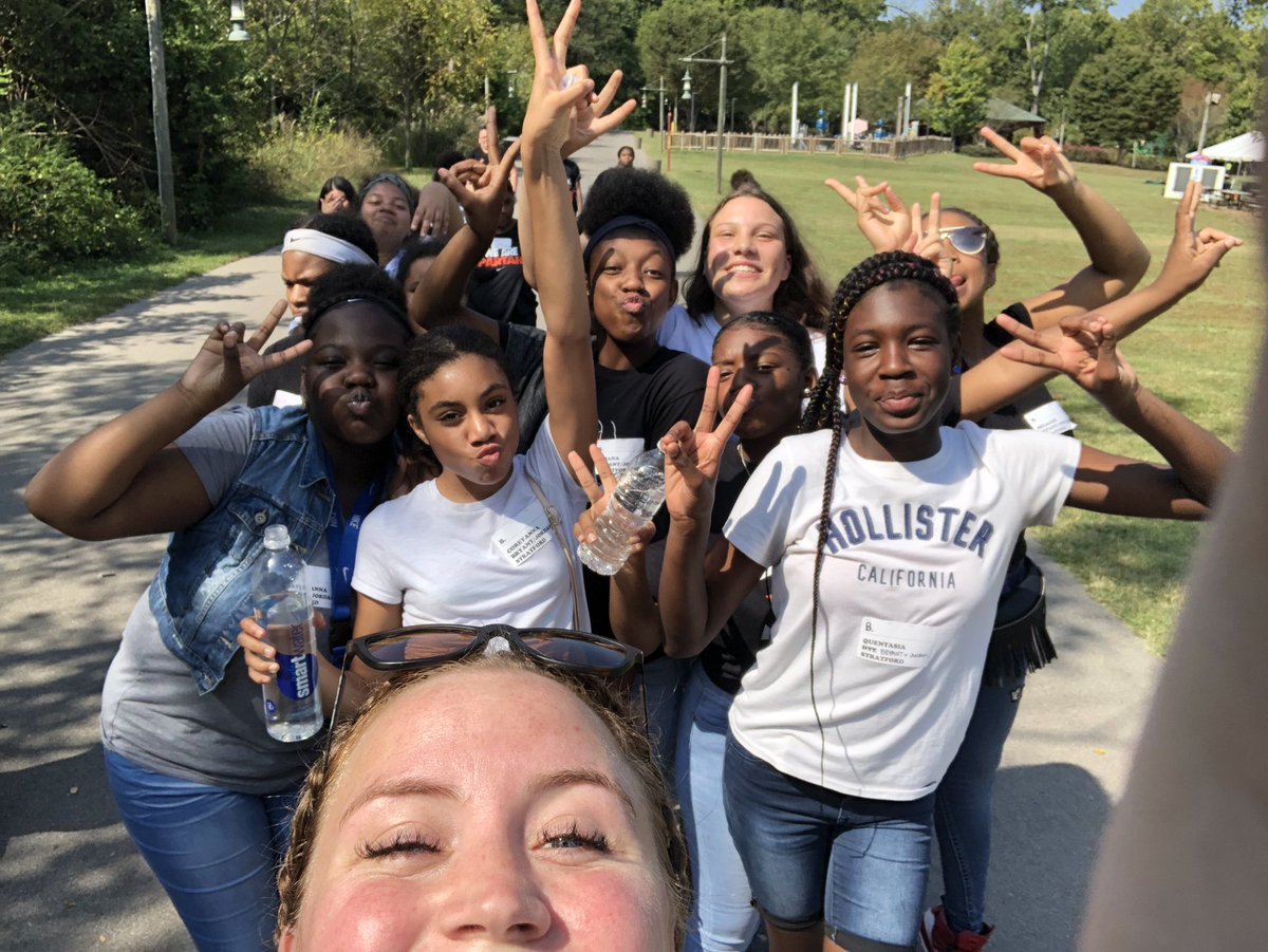 MrsJordanSMS's tweet photo. Had such a great time at @NashvilleZoo today!! It was such a beautiful, sunny day to learn! We wish we could’ve stayed all day!! 🦒🦘🐅@StratfordSTEMLC @magnet_stem @MNPS_STEAM https://t.co/gMAayXZZRm