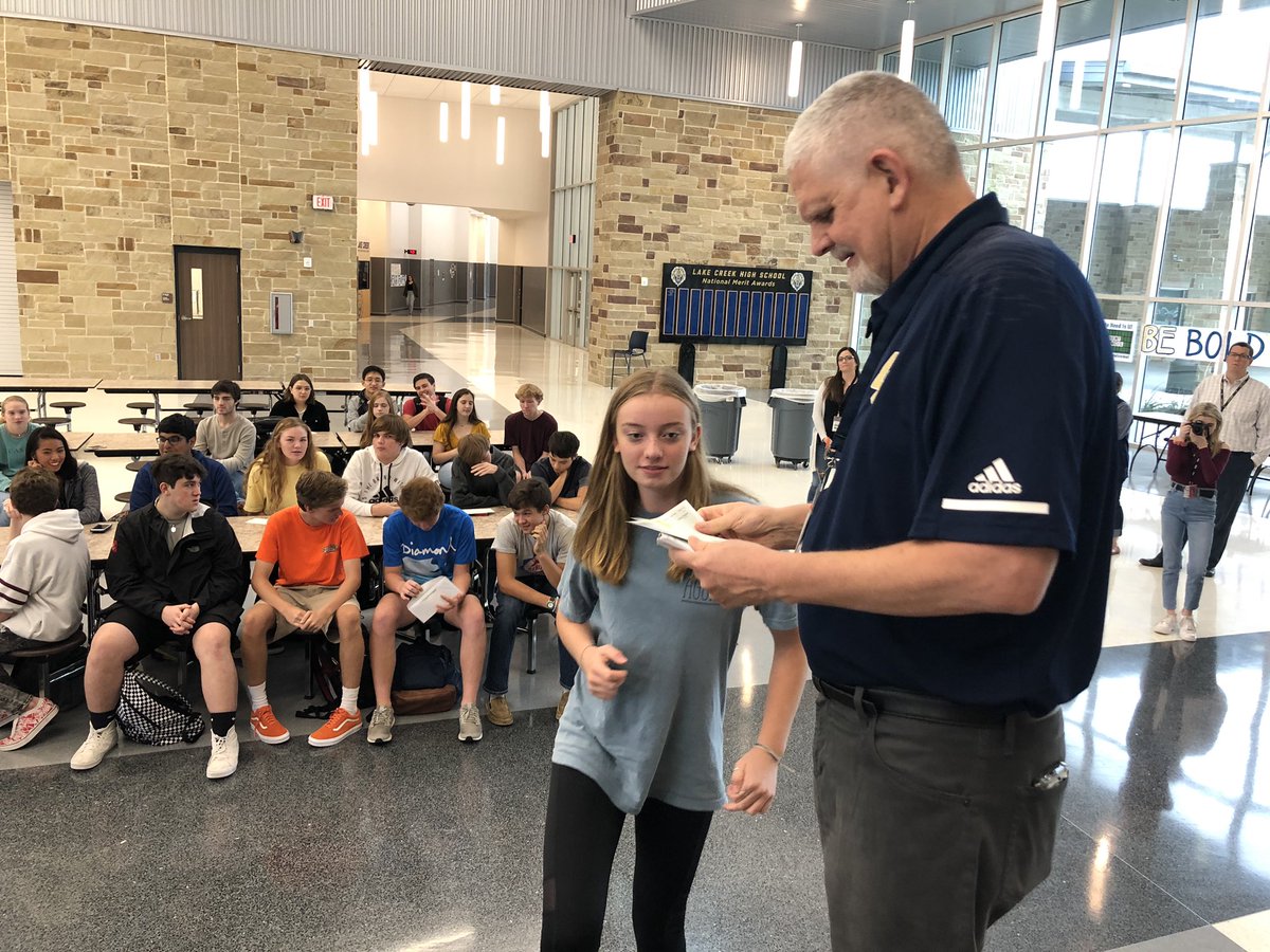 Miller_MHS's tweet photo. Tuesday was a great day for our AP students! It pays to take AP!! Congratulations to all our students who received reimbursements!!! Love our kids!!! @PhilTweaton @StoweFoSho @Tommaney_LCHS @FlemingInTheDen @LakeCreekHS  #BestYearEver #LakeCreekLions https://t.co/MWOlpxqpBR
