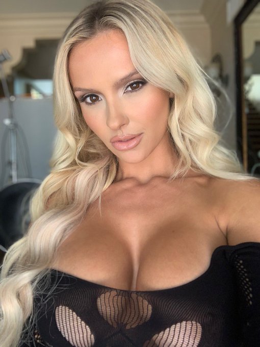 Don&rsquo;t have to worry about twitter restricting my post because I didn&rsquo;t put a bra under my body stocking<a href="/tag/bts"class="tags"><span>#bts</span></a>