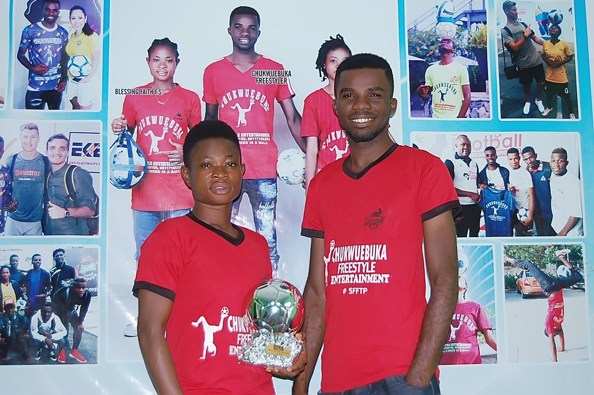 ChukwuebukaFEnt's tweet photo. Earlier 2day wit @Blessingfaithfs who brought her trophy 2 #chukwuebukafreestyleentertainment office
She is 2019 2nd Nigerian/4th African best freestyler @ #affc19
2018 3rd 9ja/4th African best
We are proud of you champion
#blessingfaithfs #chukwuebukafreestyler #sfftp #sffc https://t.co/nCLiJqAFX6
