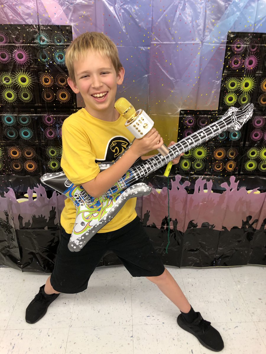 Today we rocked out in 4th grade!! My students listened to songs and identified their figurative language! <a href="/jagsofjefferson/">Jefferson Elementary</a> #BeBold #rockyourschool #iamwfisd