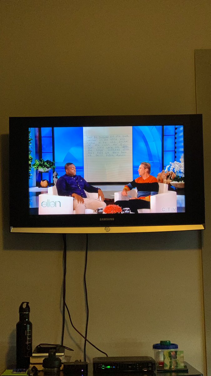 Sliv21's tweet image. Watching @daxshepard kill it while hosting @TheEllenShow today. 
#AwesomeShow
@ArmchairExpPod taking it to TV.