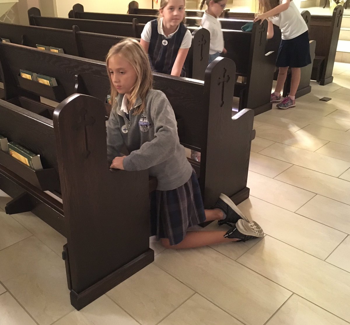StPKnights's tweet photo. St. Paul American Heritage Girls-National Day of Service
Service our church!
#ahgserves https://t.co/P1KpyHgPoa