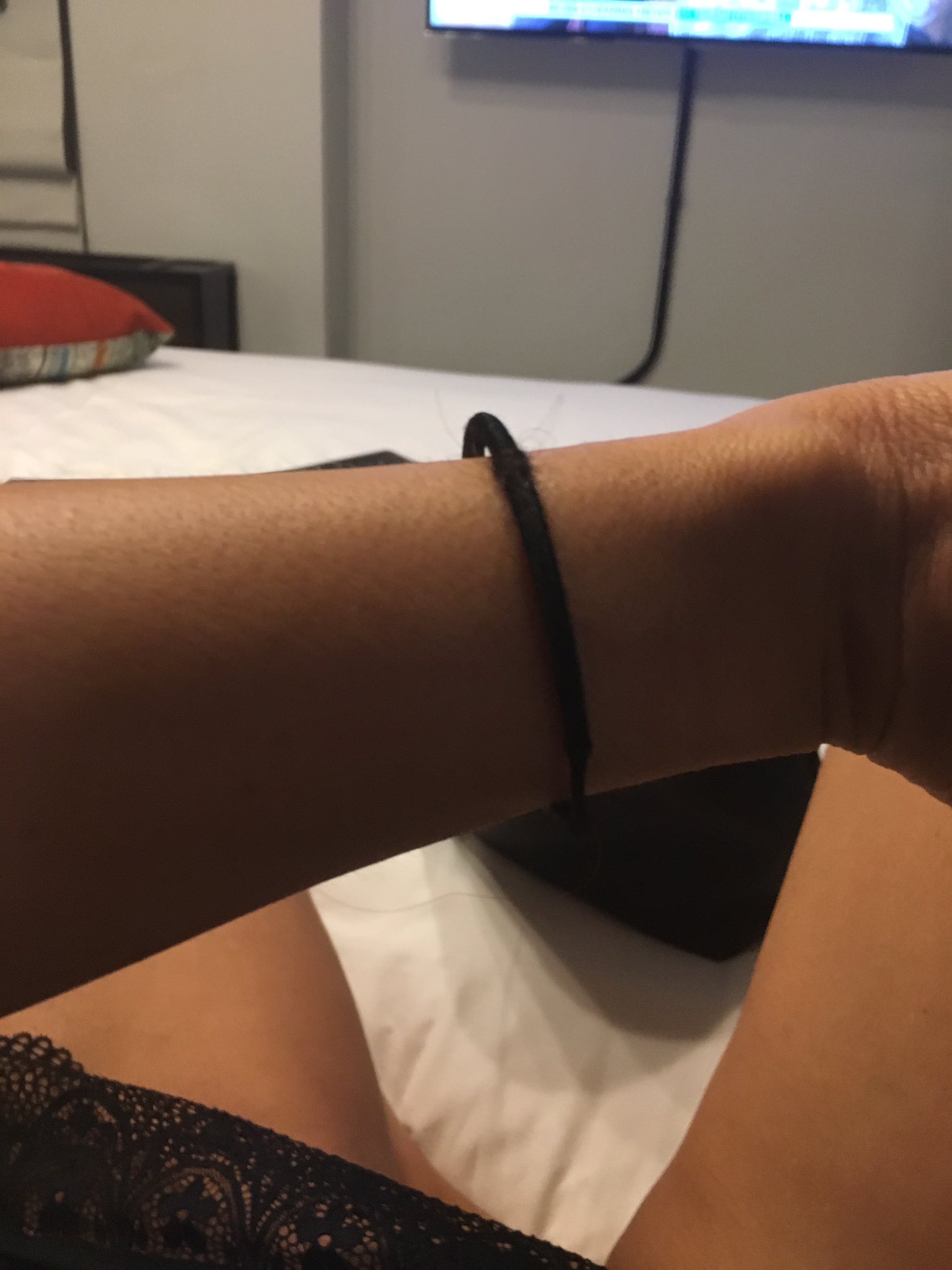 @NatashaOfDenver Haha that’s why mine is always firmly on my wrist! 😉 #AlwaysReady https://t.co/MCJYz4xSJy