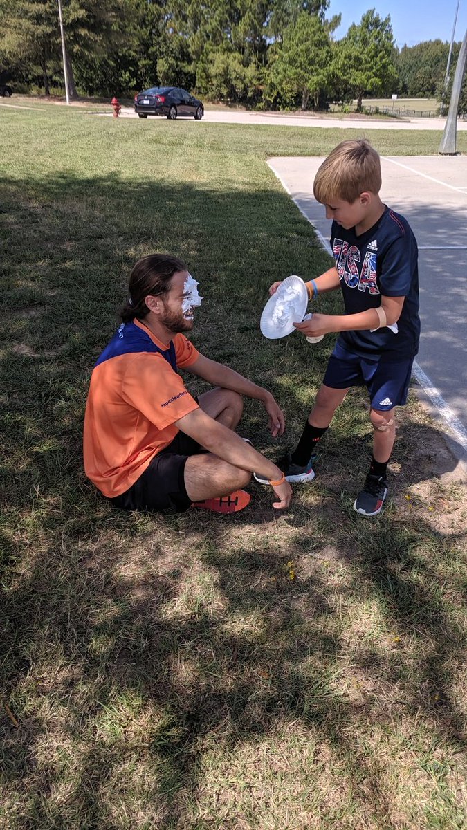 msleatherssays's tweet photo. So proud of our class for winning last night's challenge! Can we do it again for tomorrow?? 😄
@SalemElementary #wiredforFUN #FunRun https://t.co/69PMwahr3X