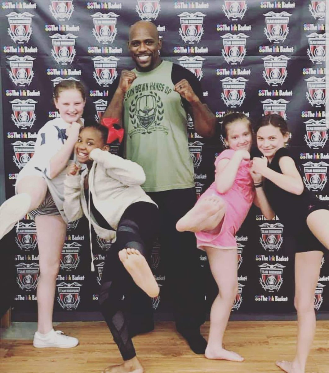 teamrobinsonmma's tweet photo. Come see us today!
#sumterstrong #teacher #martialarts #ThankfulThursday #TBThursday #MUFC #September https://t.co/V51DAT4PcW