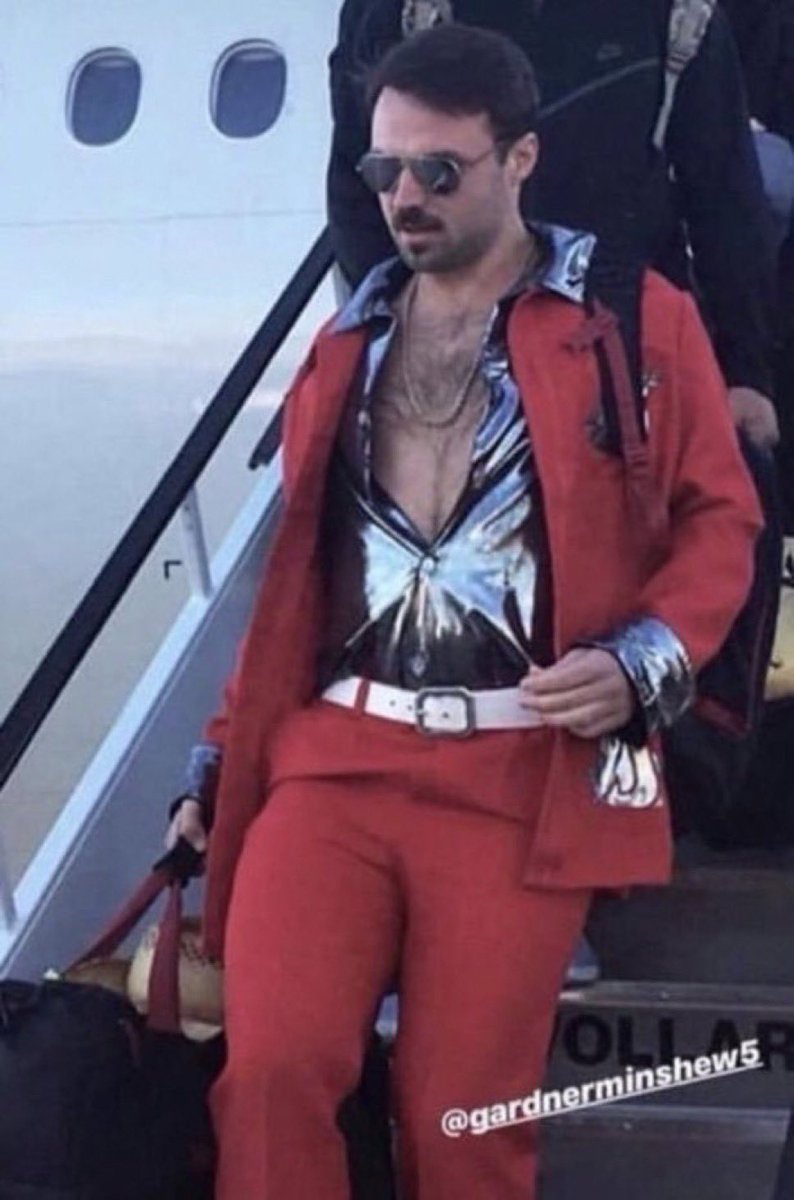 EricMacramalla's tweet photo. I love Gardner Minshew II. Makes me want to meet Gardner Minshew I. But of course it turns out his dad’s name is Flint. I’m taking Jags by 200. https://t.co/Rh9cyB0YX7