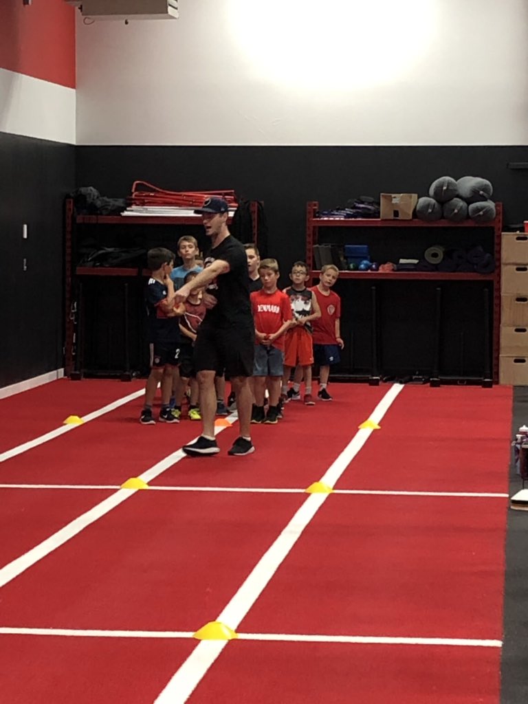 DavidMcCarthy09's tweet photo. Our 2011 boys working hard at Spark Sport Conditioning. @scottishunited #playercenteredprogram #holisticprogram #sportscience https://t.co/2hRGocpXqK