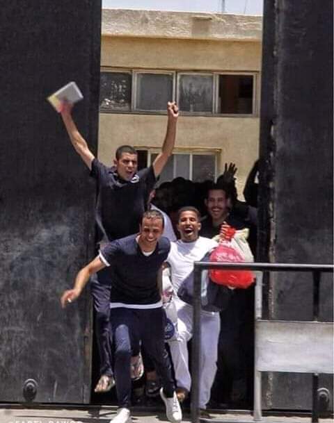 shasmat's tweet photo. المعتقلين يااااااارب #الشعب_يريد_اسقاط_النظام https://t.co/FbxdpMd3NE