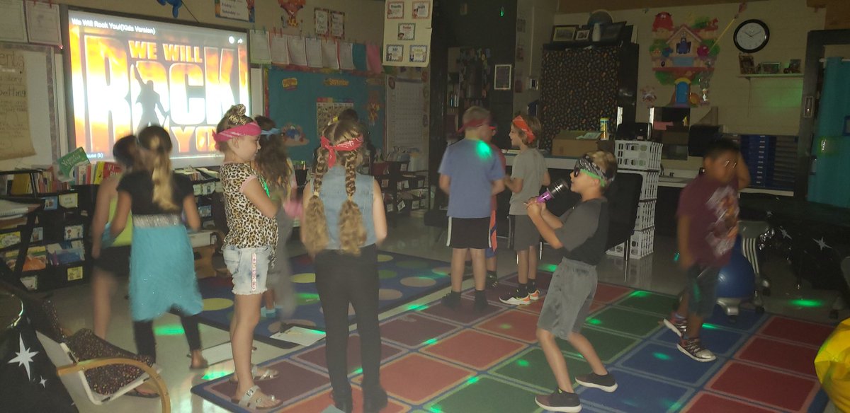 I sure hope the kids enjoyed Rock Your School Day as much as I did! We had a rockin' good time!  @SouthNeosho #rockyourschool #RockAndRoll <a href="/NHSCadet/">Cadet NHS</a>