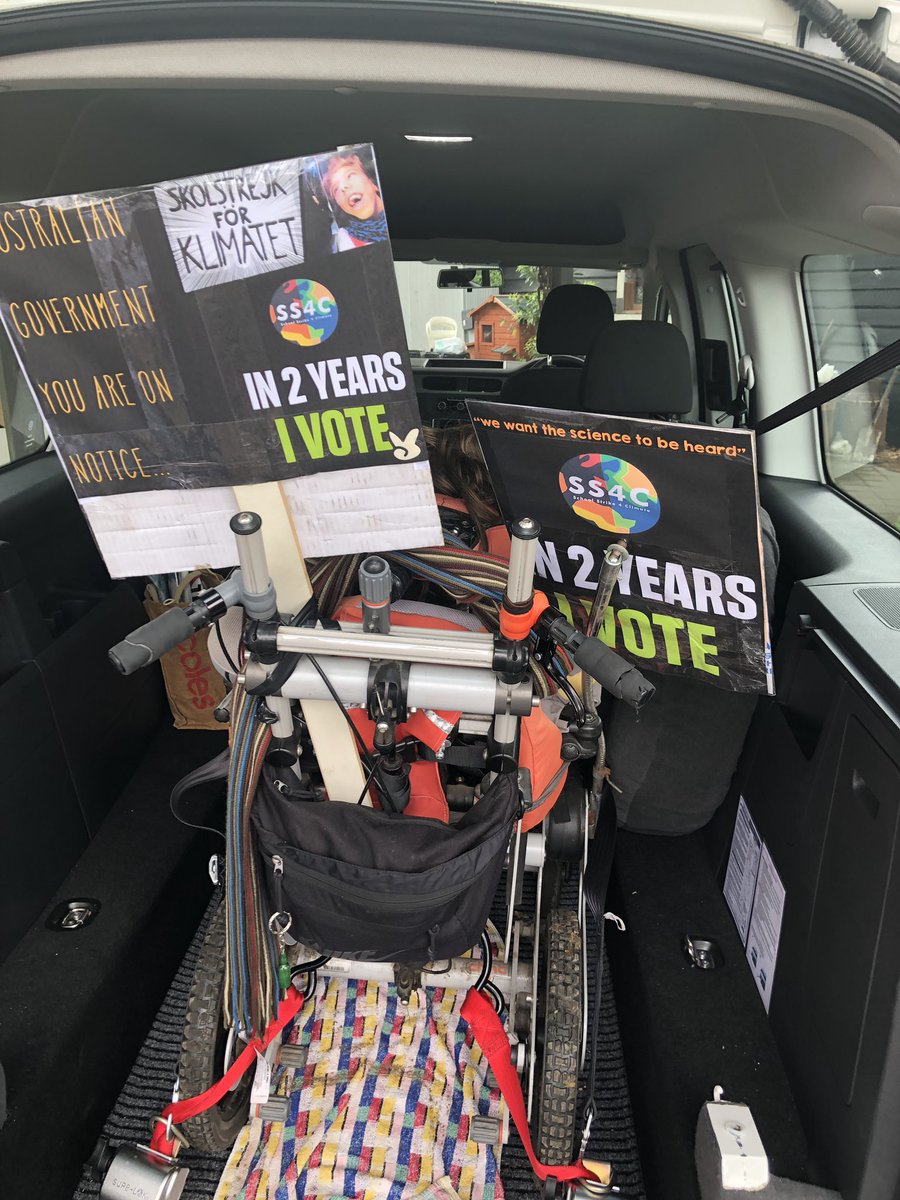 DisMediaMatters's tweet image. The future is theirs &amp;amp; they get a say. #ss4c #studentstrike4climate @GretaThunberg