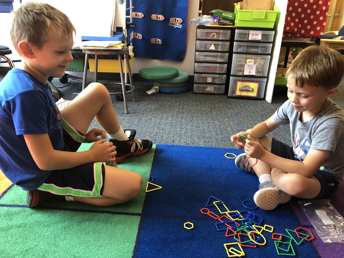 HeatherVGteach's tweet photo. We’ve been working on how to choose math games independently for Math with Someone and Math by Myself and how we can challenge ourselves during math workshop. @mdhippos #modelmodelmodel https://t.co/XgXKSJuxdb