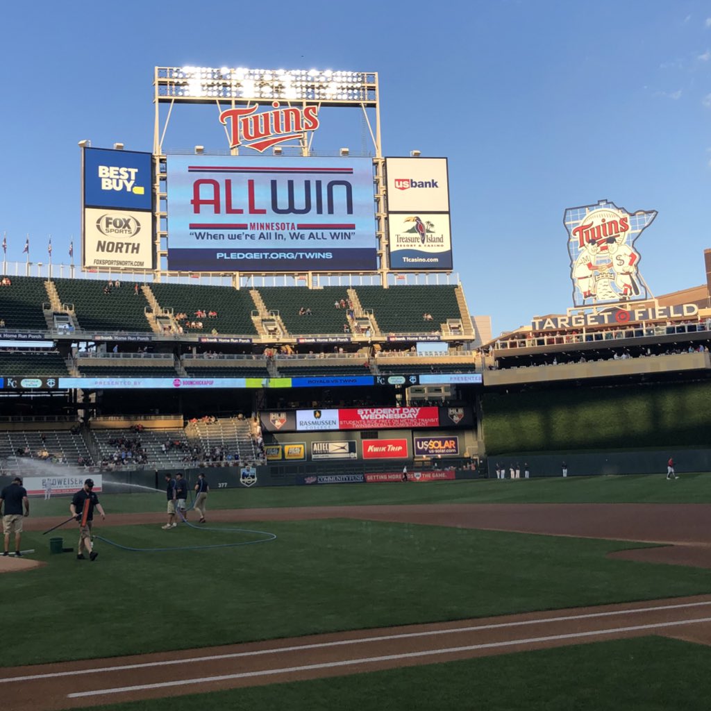 BigLeagueImpact's tweet photo. The @Twins are #AllWin this year!

@kgib44, #MNTwins teammates &amp; fans pledged $262K this year to help @BGCTC1, @SheridanStory, @GilletteChildrn, @Animal_HumaneMN &amp; more! https://t.co/Q2DMbZCzA4