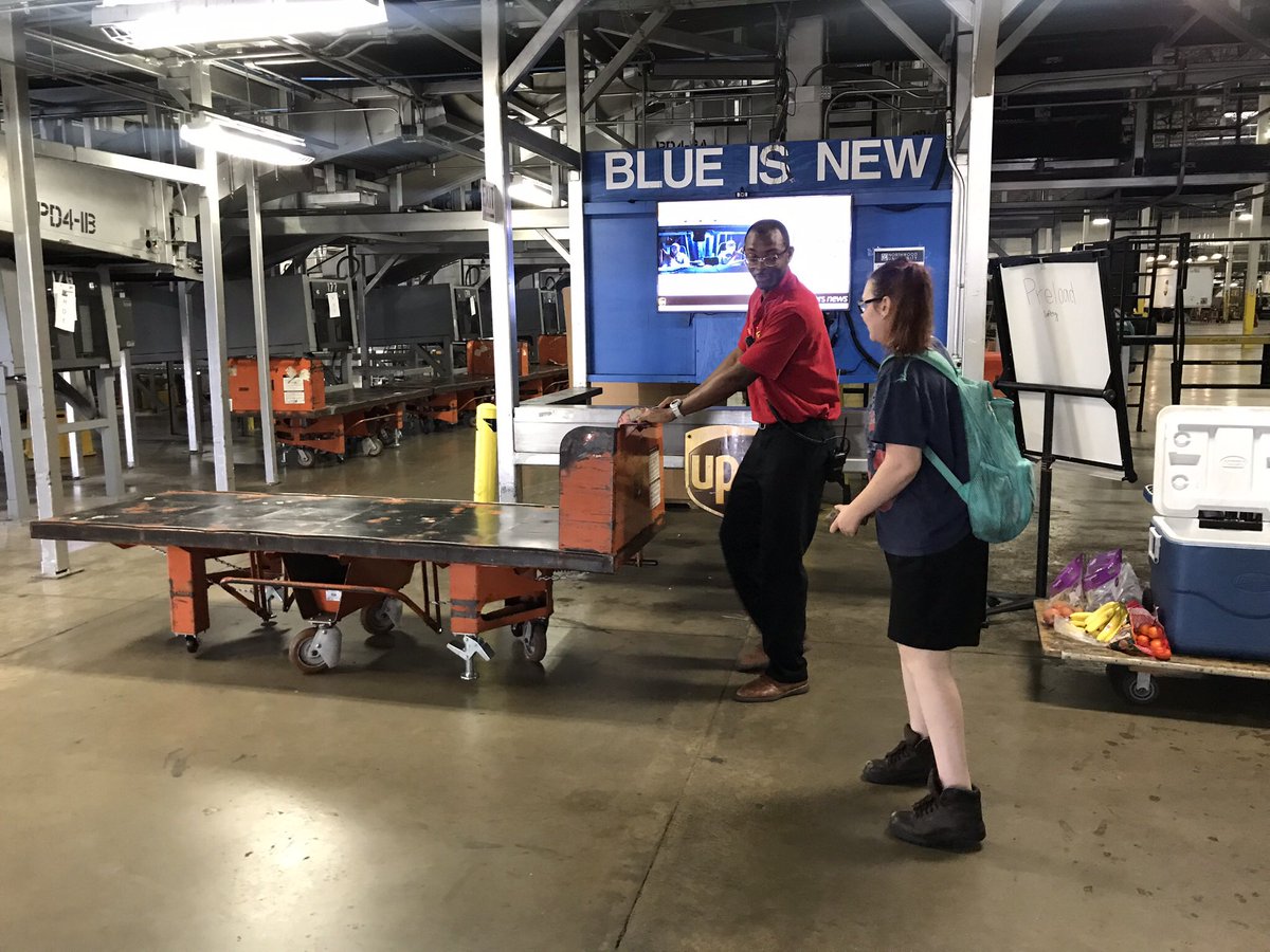 RScott312's tweet photo. @day_lions very own @FitchettMarqus leading the way today with a safety demo for our irregular carts! Safety always comes first in our #LionPride 
#SafetyServiceSwag #5keys #DaySort #leadbyexample @RedRiverUPSers https://t.co/XTqxOky5tT