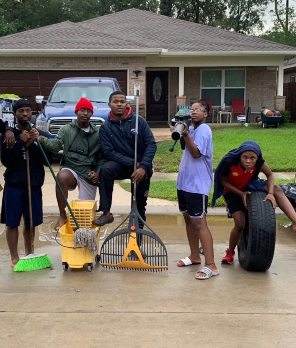 Not all heroes wear capes  #houstonfloodstoppers 💪🏾💀