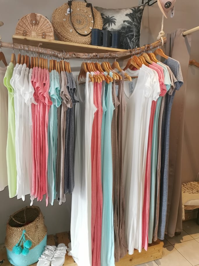ChezTifam's tweet photo. ✨CONCOURS✨ ⁠
Gagnez une robe By Paquita en coton péruvien de votre choix😍⁠
➡️ Pour participer il suffit de : ⁠
1️⃣ S’abonner à notre compte⁠
2️⃣ Like ce post ⁠
3️⃣ Inviter 3 amis en commentaire à participer⁠
Tirage au sort Samedi 28 septembre 10h.⁠
#jeuconcours #jeu https://t.co/f6oftAXR3b