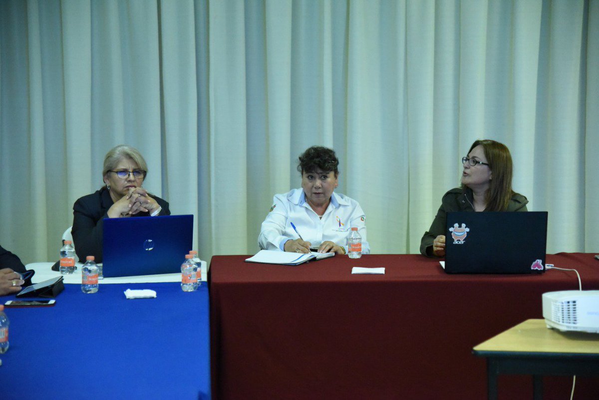 UNIDEHidalgo's tweet photo. El día de hoy, sostuvimos una reunión de trabajo con la Unidad Institucional para la Igualdad entre Mujeres y Hombres SEP Hidalgo.
#UNIDEHCercaDeTi https://t.co/uZKuKRY6MC