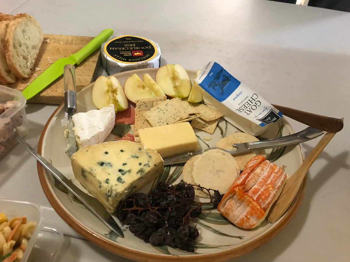 CommunitySydney's tweet image. This is how we like to learn #English at SMCS. Our English facilitator introduced various cheeses, their names, whether it is made from goat, sheep or cow milk. The students explained how to prepare the Chinese steamed Bao Buns and Char Sui minced pork. #FreeEnglishClasses