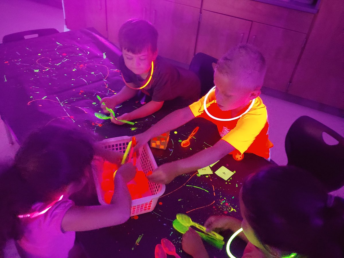 Micah fager (@micah_fager) on Twitter photo Rocking out <a href="/RFe_RCS/">Rocky Fork Elementary</a> ! This one is for the books! We had a great #rockyourschool day! Rocking out <a href="/RFe_RCS/">Rocky Fork Elementary</a> ! This one is for the books! We had a great #rockyourschool day!