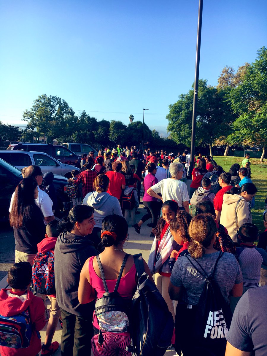 RorimerRoyals's tweet photo. Our community, parents, students and teachers came out to participate in our Safe Routes to School event. Thank you all that joined us! @RowlandSchools #WeAreRUSD https://t.co/0OH1OIWhNF