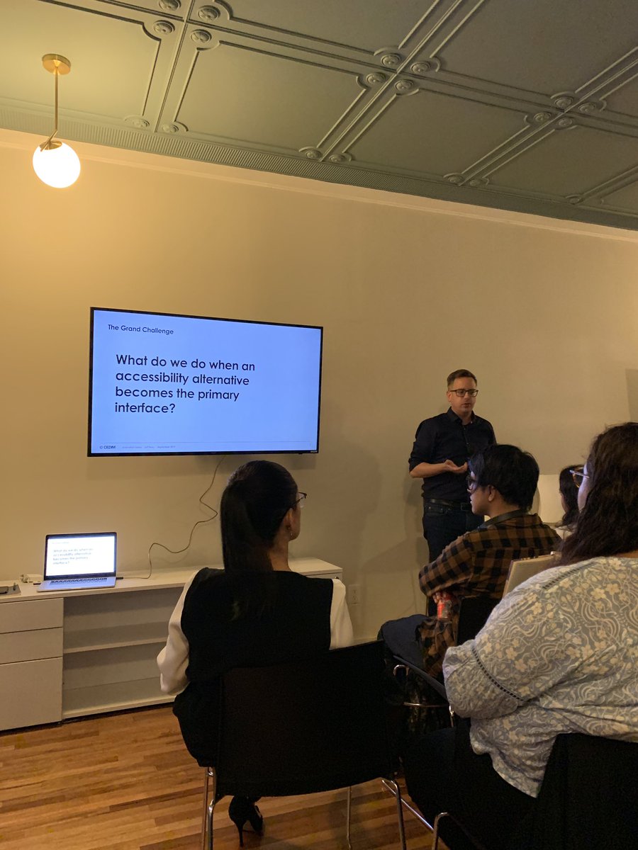 Accesibility voice experiences con <a href="/jeffmau/">Jeff Mau</a>