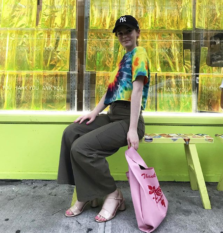 labels_lacquer's tweet photo. Click to see our fave tie dye tees to style into the fall season: https://t.co/ZmEUub0HMj 💚💛

#fblogger #tiedye #NYC https://t.co/53l7nEn8Se
