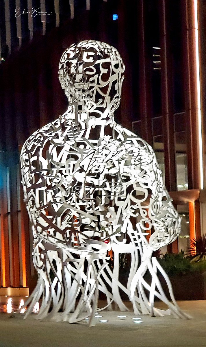 EileenHHNJ's tweet photo. Some San Diego shots from September 2019. #sandiego #starofindia #bstreetintersection #sandiegosculpture #sandiegosunset https://t.co/X4Wj1IAPSn