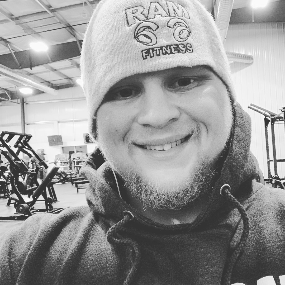 justinmasters90's tweet photo. 1 MORE!!!! Never quit without giving it 1 more try!!!hard work pays off. Always remember that this is your story and you are the author!!! #TNQ #chooseyourdestiny #canthurtme #oneMORE https://t.co/vw6cdJhHXh