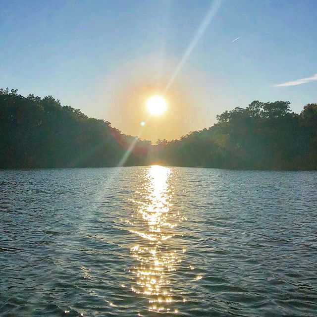 #lakefrederick #frederickcountyva #virginia #kayaking #lake almost #sunset ift.tt/2M3ZDTe