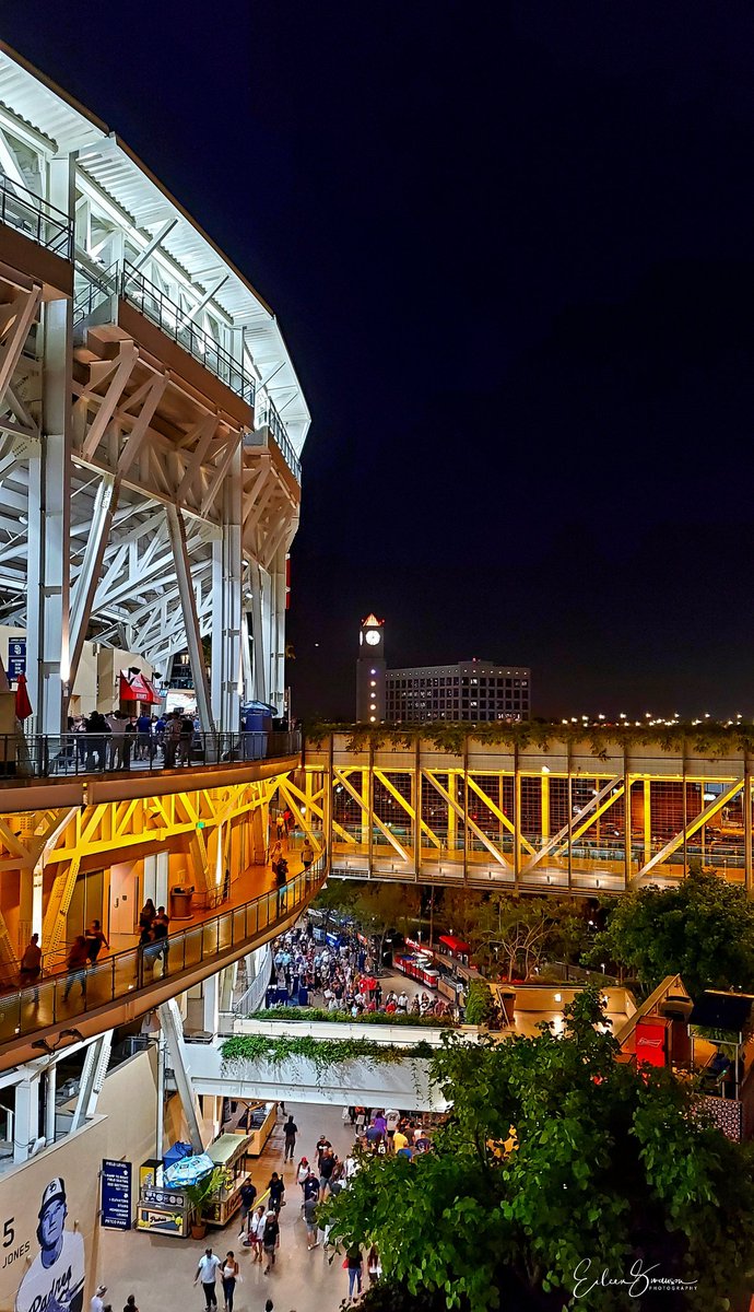 EileenHHNJ's tweet photo. More San Diego!
#topofparkade #civiccenter #starofindia #petcopark https://t.co/bTKoMy94T5