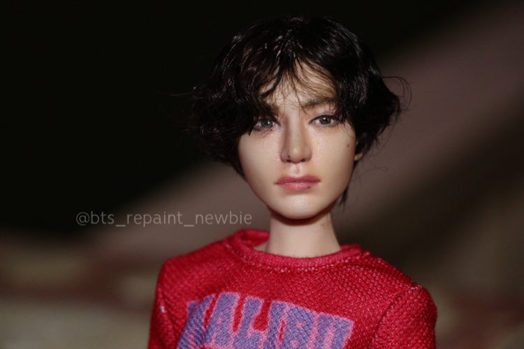 CapStephofWest's tweet photo. BTS V Mattel Doll repaint. I’m not great at taking pictures but I’m so in love with him. He came out exactly like I wanted. #btsdolls #btsrepaint #btsrepainting #V #btsv #btsvrepaint #btsvrepainting #btsmatteldolls #btsmattel #btsxmattel #btsxmattelrepaint  #bts @BTS_twt @Mattel https://t.co/SHz37gA247